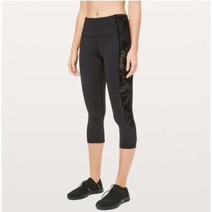 Lululemon Wunder Under Crop High-Rise Flocked 21" Black/Scatter Floral 6